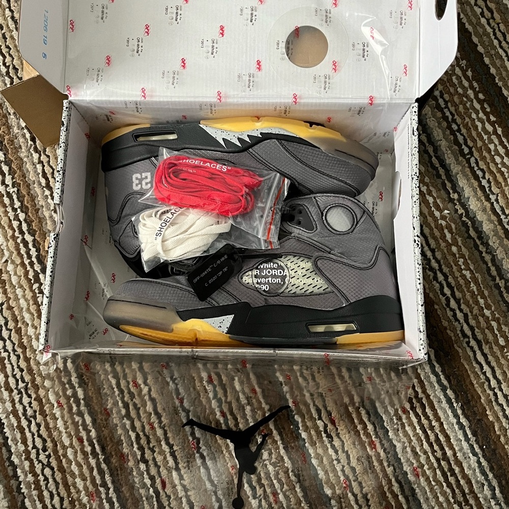 Off white Air Jordan 5 - Picture 9 of 11